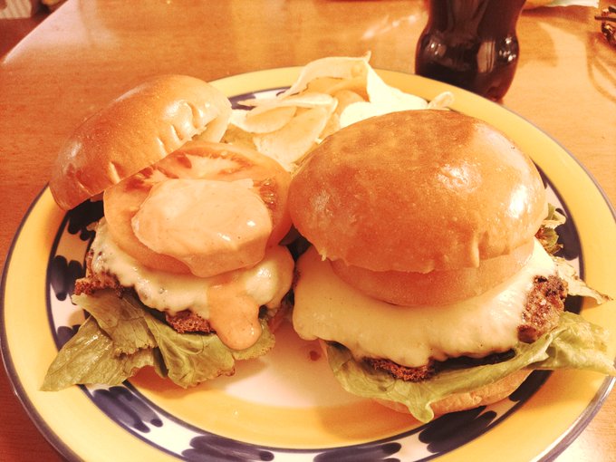 これは銀河で一番うまいヒューゴの手作りハンバーガー 