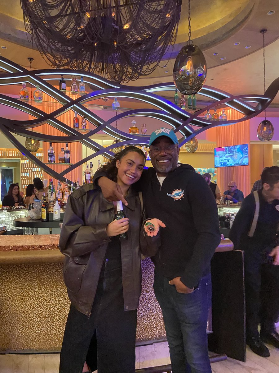 dariusrucker's tweet photo. So much fun! https://t.co/Gr2Exb5ZLl