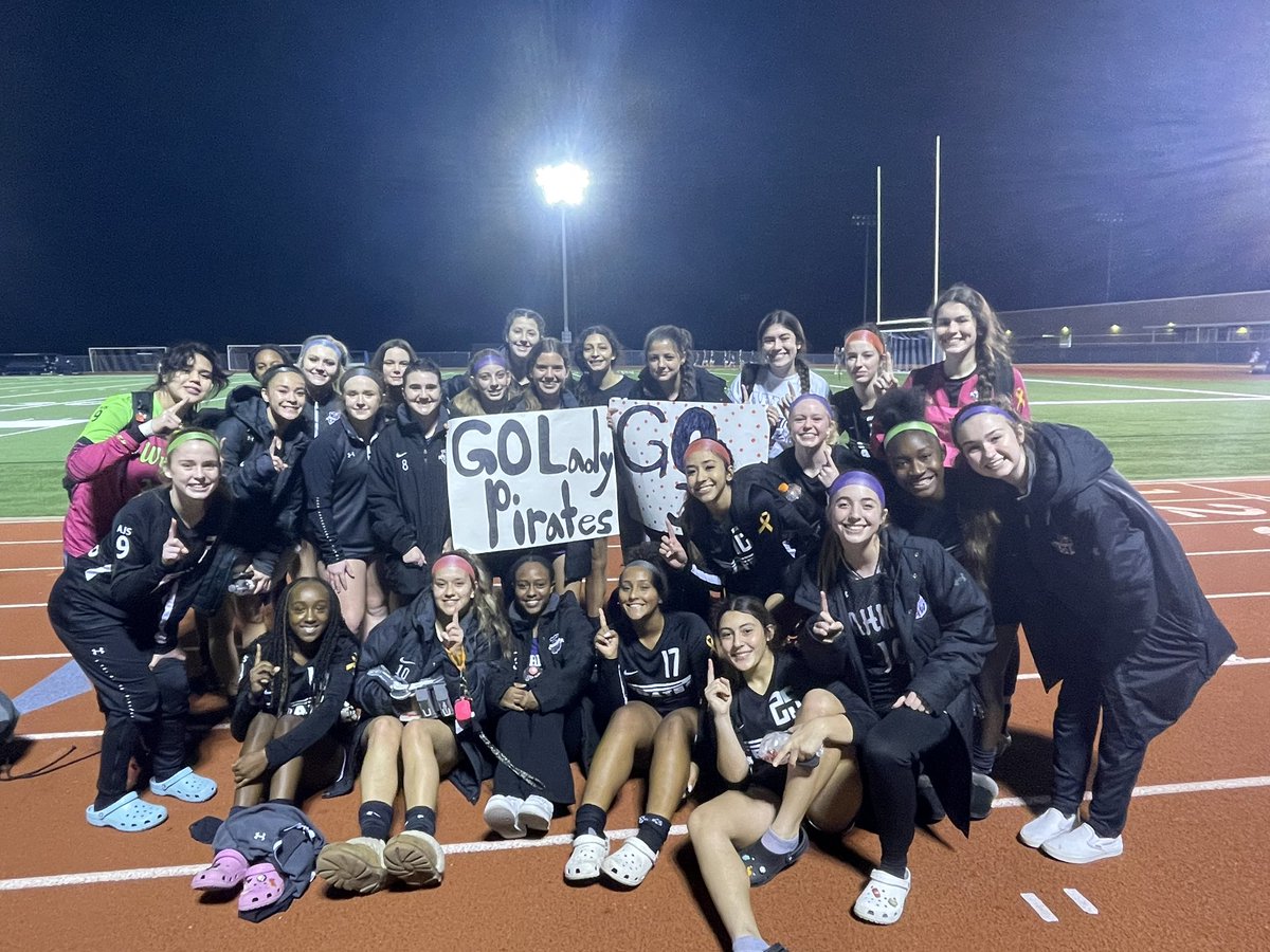 coach_hooten's tweet photo. Thanks for the #AHMO♥️from @AHMOgirlsSoccer Varsity and JV2 players to support our final game in the #FortheStud Andie Studley Memorial Tournament. Undefeated!! 🏴‍☠️ ⚽️ 💪 🏆 This group is special 👀 https://t.co/y1eItkIkhz