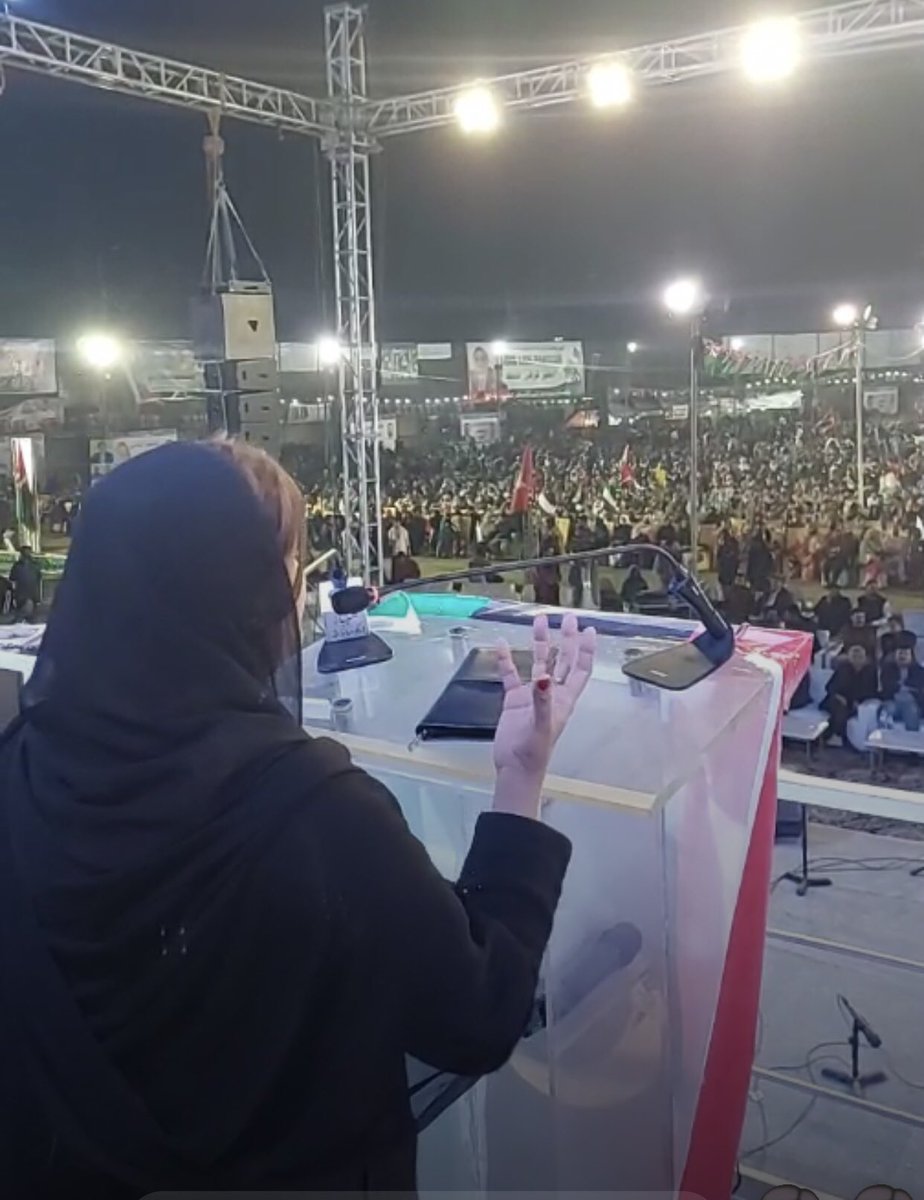 TehsinAbidi's tweet photo. ناظم آباد میں پاکستان پیپلز پارٹی #DistrictCentral  کا تاریخی جلسہ۔
ہزاروں کی تعداد میں ناظم آباد ٹاؤن کے رہائشیوں اور جیالوں نے شرکت کی۔

#KarachiForEveryone https://t.co/Kp5xngjZ7B