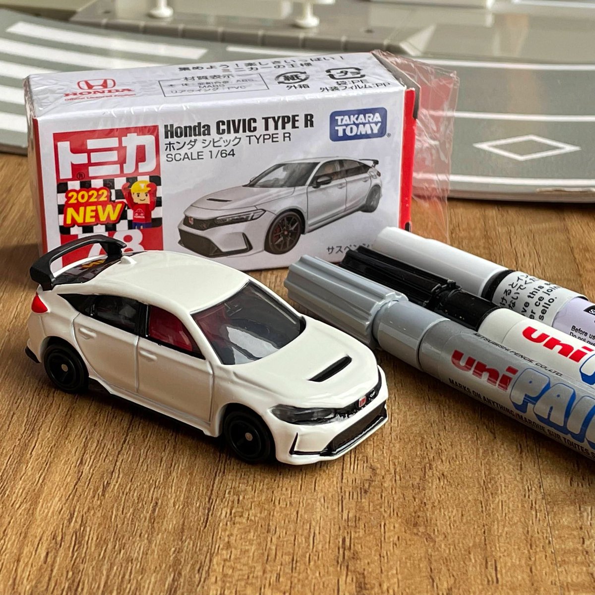 minicar_story's tweet photo. I gave it little paint job 😆 #tomica #tomicacustom #diecast #164scale #FL5
少し塗装しました 😆 #トミカ #トミカカスタム #ミニカー #ミニカーカスタム https://t.co/54FIQStIHI