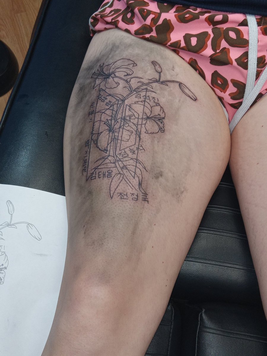 Crystal93187990's tweet photo. My new tattoo for my early birthday https://t.co/vUbVJQsmr1