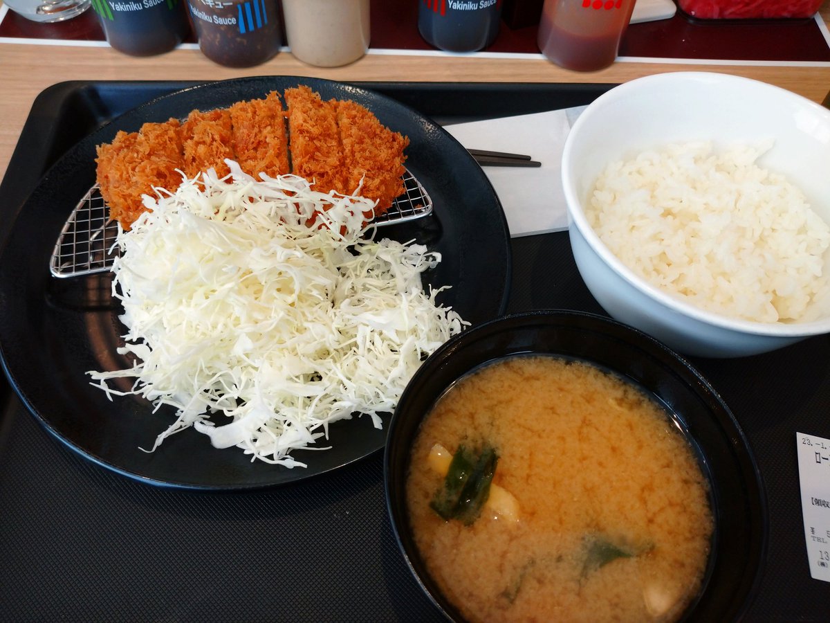 つがい tweet media