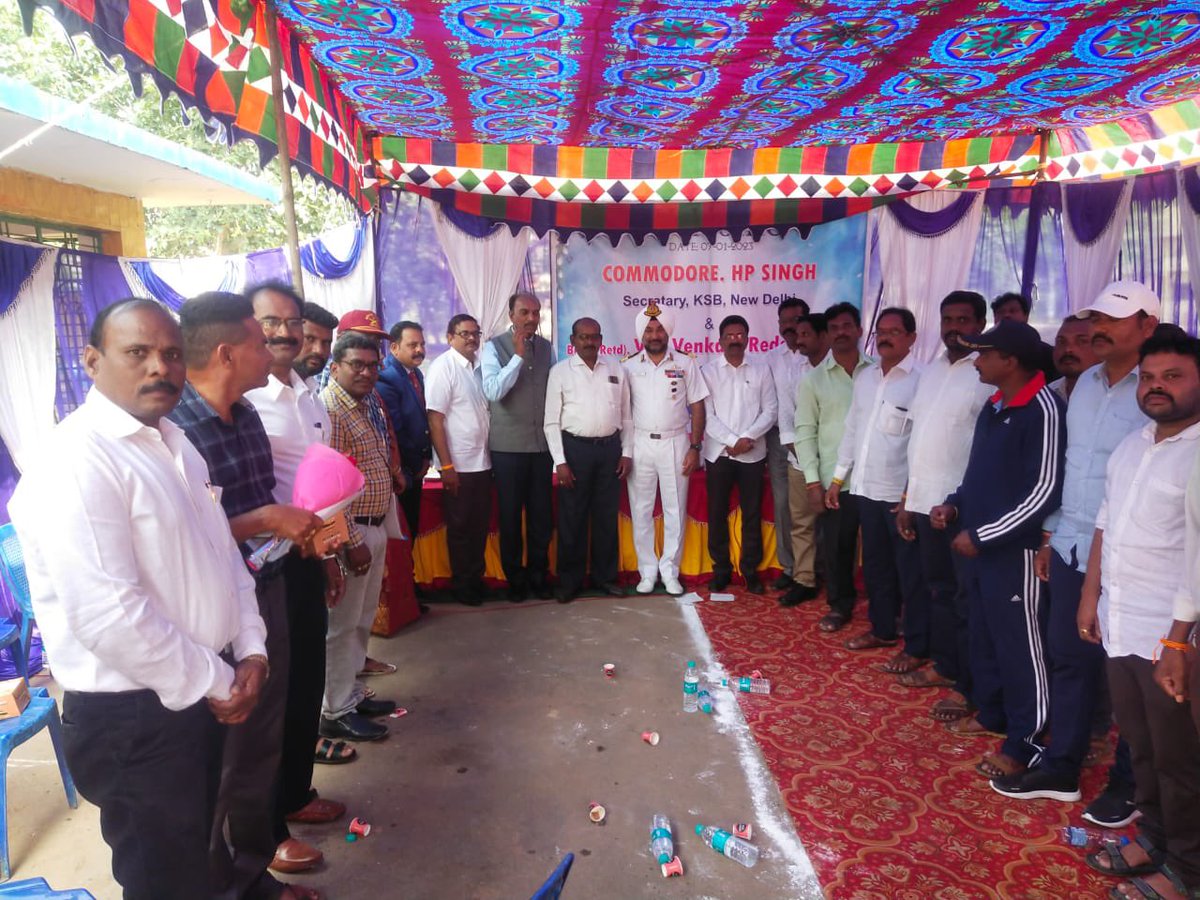 Secy <a href="/KSBSectt/">Kendriya Sainik Board Secretariat</a> Cmde H P Singh interacted with #Veterans at Visakhapatnam. Director, Sainik Welfare Andhra Pradesh &amp; ZSWOs of Visakhapatnam, Kakinada, Vizianagaram &amp; Srikakulam were also present.  #We4Veterans <a href="/DefenceMinIndia/">रक्षा मंत्री कार्यालय/ RMO India</a> <a href="/AjaybhattBJP4UK/">Ajay Bhatt</a>  <a href="/secyesw/">Secretary ESW</a> <a href="/SpokespersonMoD/">Ministry of Defence, Government of India</a>