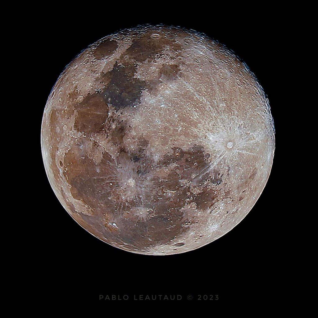 pleautaud's tweet photo. Prinera luna llena del año. ____________________________
Satélite terrestre. 
Ciudad de México, 7 de enero de 2023.
Exposición: 1/700 f/7.1 ISO 200 @400mm.
Canon EOS 7D Mark II + EF 100-400 mm  II.
•
•
•
#luna #moon #moon_of_the_day #canon #eos7dmark… https://t.co/ytJspsIKjE https://t.co/QfMqoqSbL6