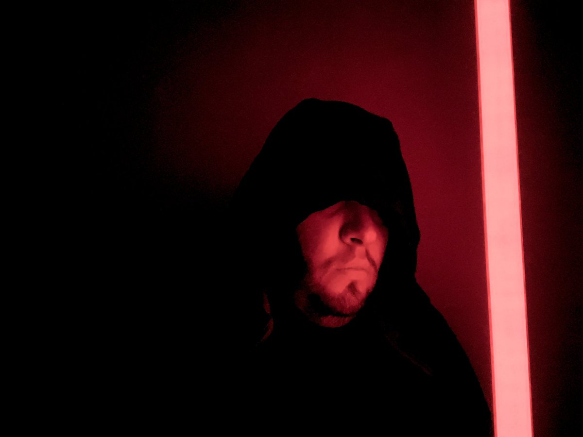 b_schweik's tweet photo. โThe dark side of the force is a pathway to many abilities some consider to beโฆunnaturalโ #starwars #darkside #sith #sithlord #redlightsaber https://t.co/l6KmtsJgpY