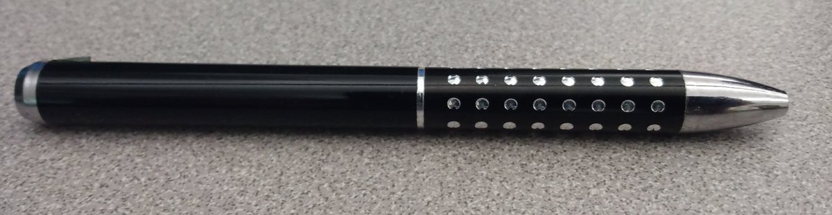 STvSW's tweet photo. I chanced upon this pen, studded in silver all around for grip, and now I want to use it to write things like "If anyone follows me I'll kill them", acerbic remarks about Vila, or "DID YOU BETRAY ME?"
#KerrAvon #Blakes7 https://t.co/QCxNj7HBkF