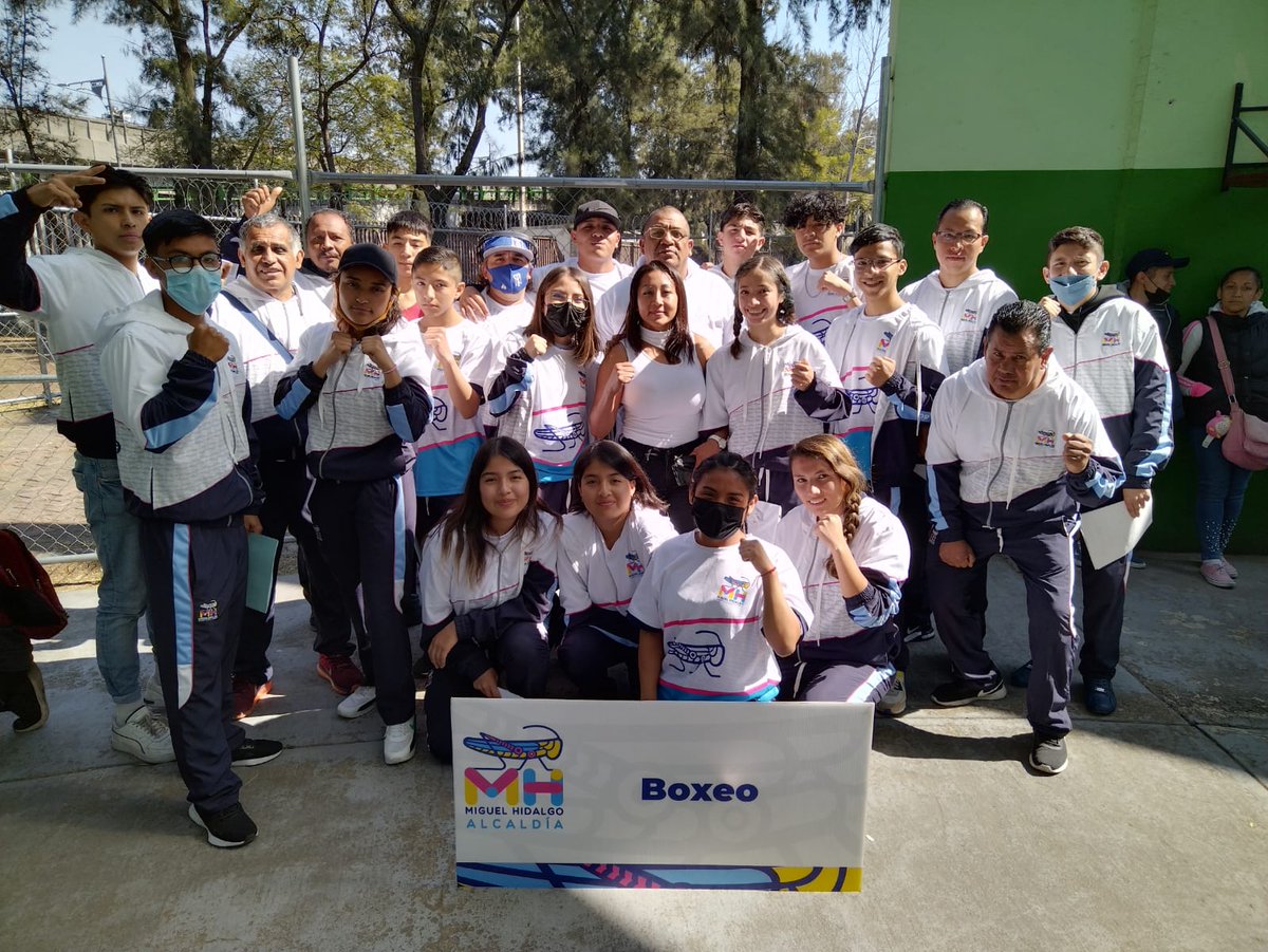 PelagioChaparro's tweet photo. Reinician las actividades de @juegoscdmx 2022-23 con la disciplina de boxeo.

El equipo de la @AlcaldiaMHmx entra al ring con dos victorias en dos combates.

El torneo de box se llevará a cabo todos los fines de semana de enero, teniendo las finales los días 28 y 29 de enero. https://t.co/bwmH6N1KGY