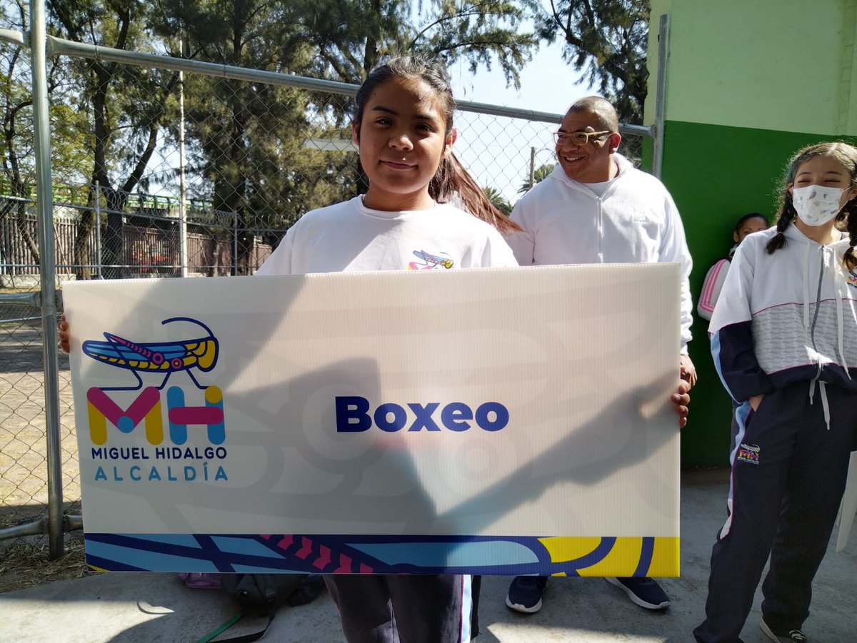 PelagioChaparro's tweet photo. Reinician las actividades de @juegoscdmx 2022-23 con la disciplina de boxeo.

El equipo de la @AlcaldiaMHmx entra al ring con dos victorias en dos combates.

El torneo de box se llevará a cabo todos los fines de semana de enero, teniendo las finales los días 28 y 29 de enero. https://t.co/bwmH6N1KGY