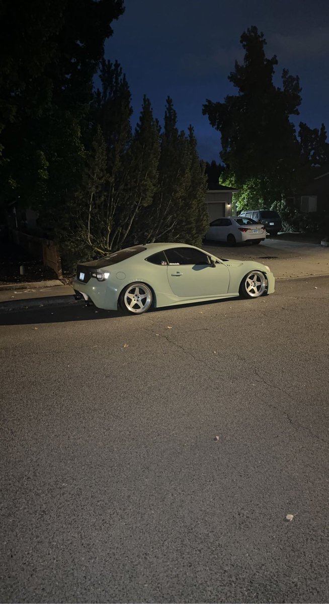 Oregonised's tweet photo. putting this on twitter as proof i drive car https://t.co/QQXsHgA0IV