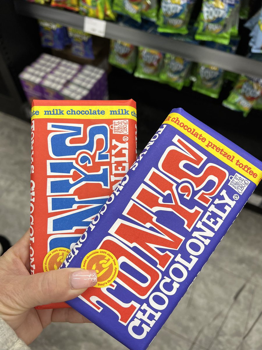 We spotted Tony’s Chocolonely in the wild today!!! Grabbed all we could! Hey <a href="/TheEmSchulz/">Em Schulz</a> - thanks for introducing us to <a href="/TonysChocoUS/">TonysChocolonely US</a> on your podcast, <a href="/ATWWDpodcast/">AndThatsWhyWeDrink</a>! #slavefreechocolate