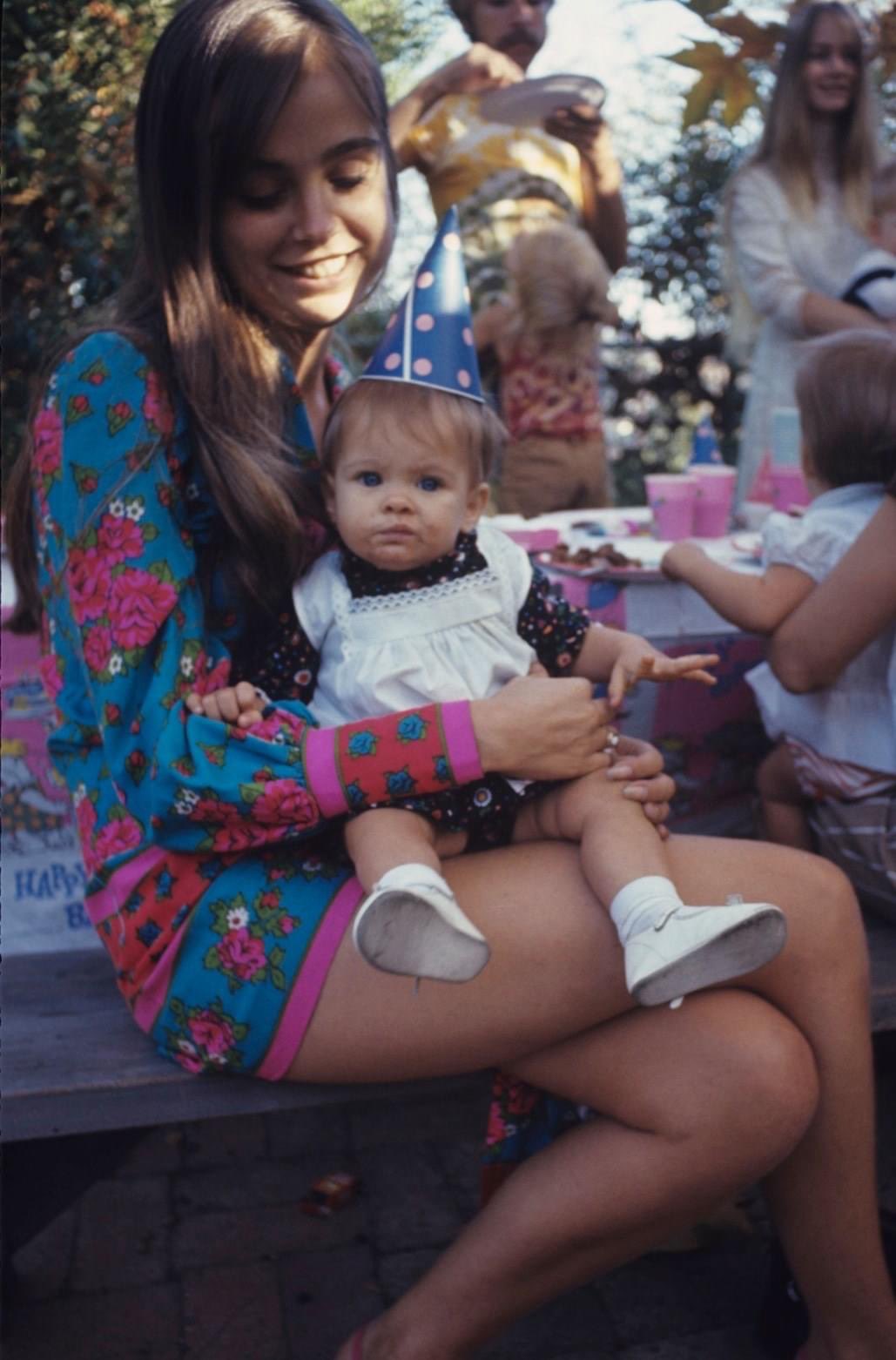 Happy birthday to the lovely Ami Dolenz!!  