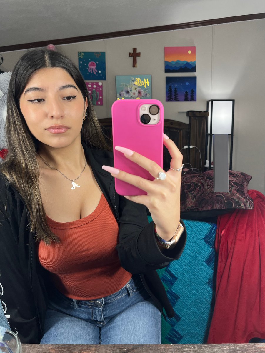 LexxaMurray's tweet photo. mediuh 😜 https://t.co/It2L4RpgFA