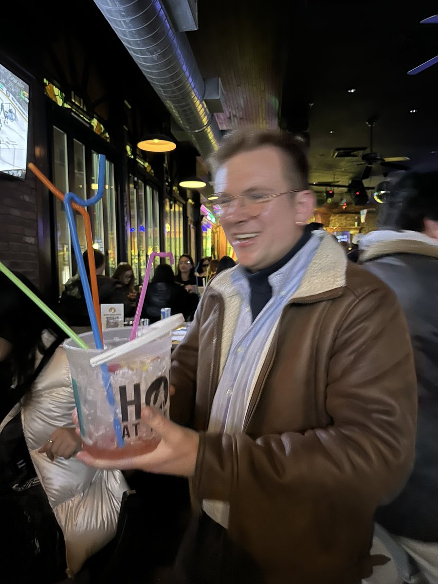 LokiPoki_'s tweet photo. HE’s 25 #HowlTV #HowlBoston https://t.co/C2Rd30xHSI
