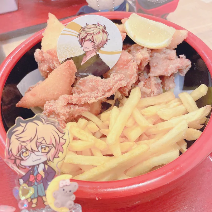 正月休み中に極楽湯行った!(  ᴗ  ̫ ᴗ  )⟡やんのメニュー超美味しかったけどガチで多すぎて今まで食べたコラボメニュー系で1番ファイトやった  あれみんな食べれたんか…?? 