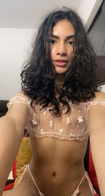 Shall we play mom and dad?🫢☺️🤲🏼😜 https://t.co/ijTI69MSnh