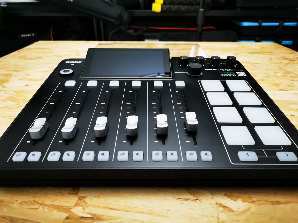 tsuttonton's tweet image. 結局買うニキ
#casterpro2
#rodecasterpro2
