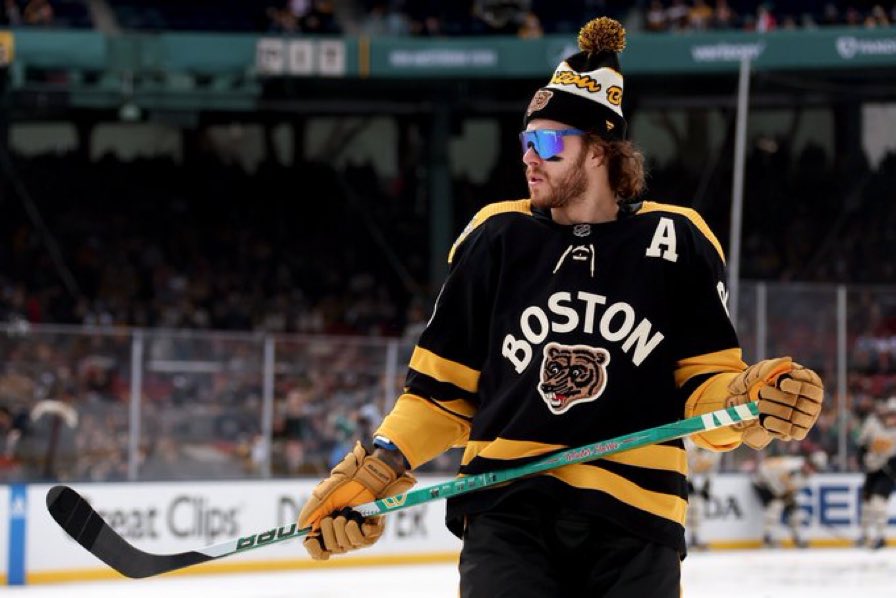 Bri_talksPats's tweet photo. Pay him @NHLBruins https://t.co/ILqUJrmkZZ
