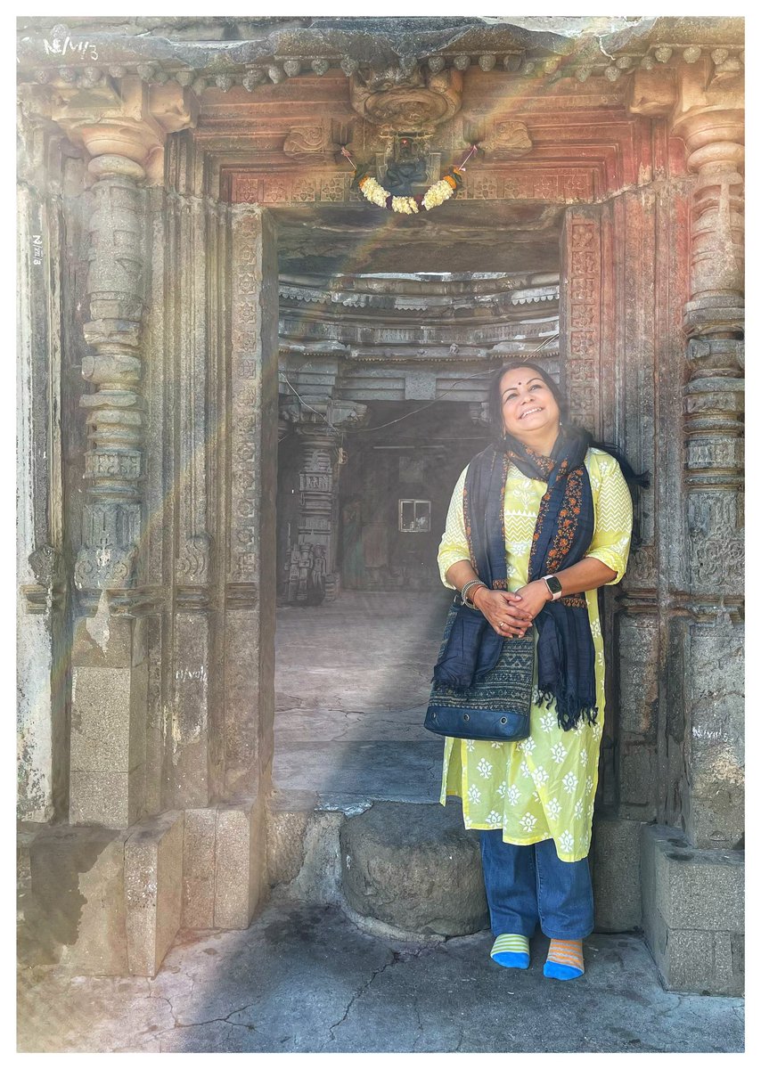 ShefVaidya's tweet photo. In the spotlight! #lasur #anandeshwartemple https://t.co/Y2aZ0t3642