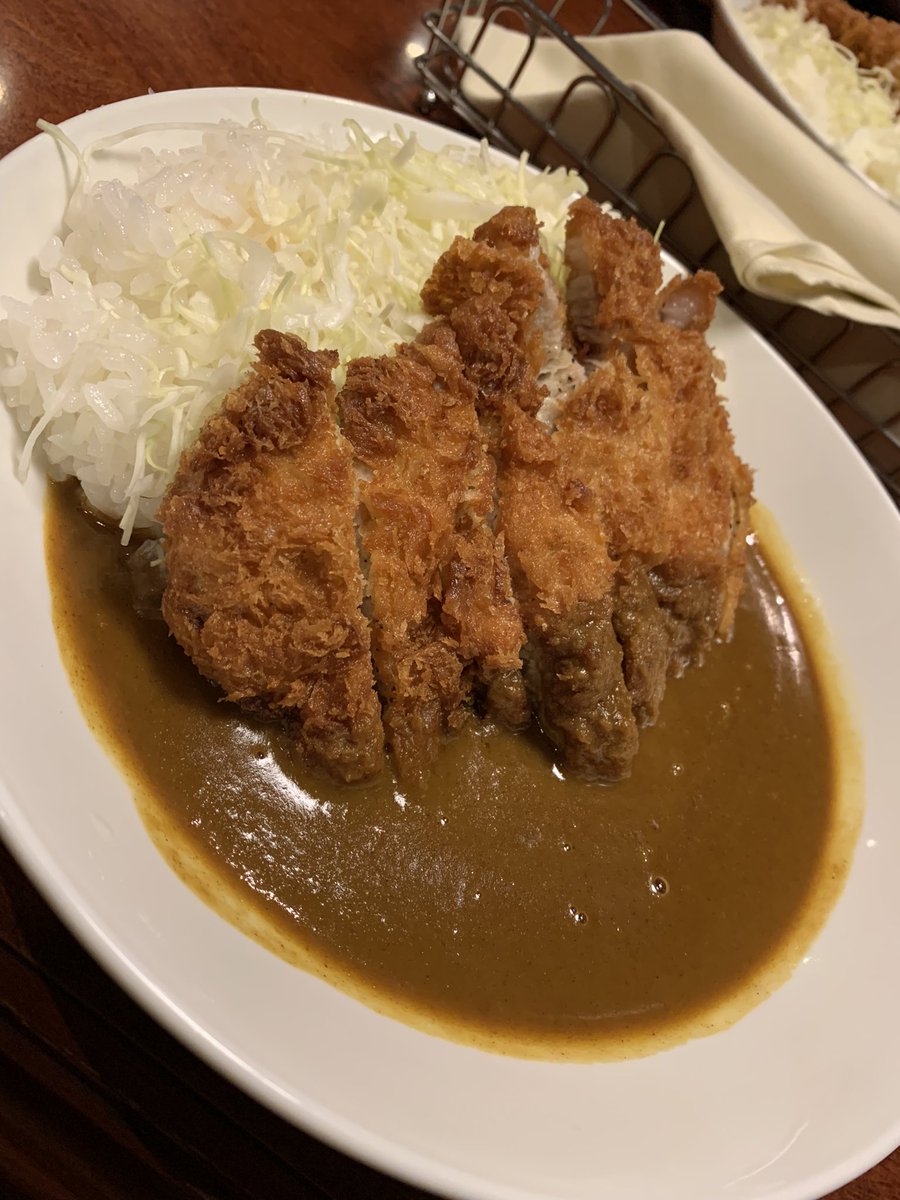 fbTaGNUnIhksRDR's tweet photo. 今日のランチ😋
天馬のカツカレー🍛
絶対勝つ🏀📣
#天馬
#gotoTokyo https://t.co/p9KgzY9lQB