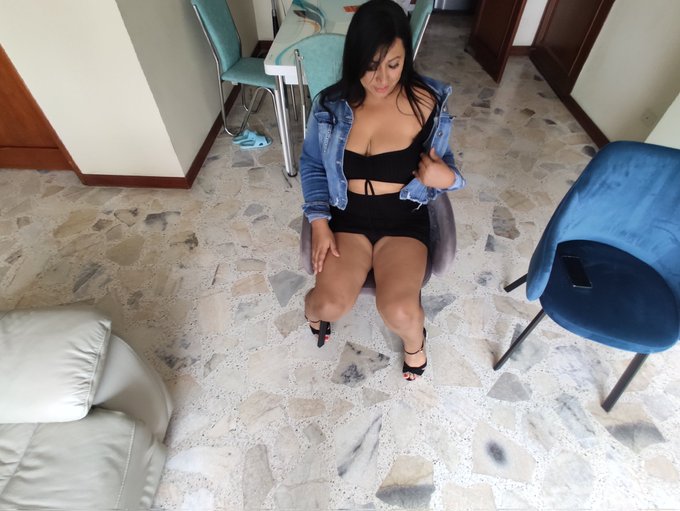 Watch AlexaRobert69's leaked NSFW photo on TwXstars