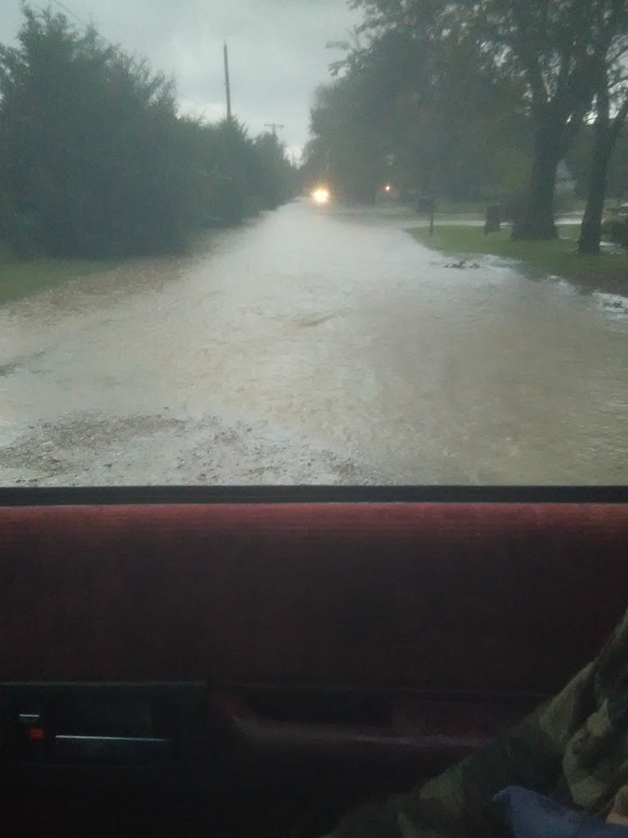 New town every hour on Twitter "Severy, Kansas Population 231 Photos