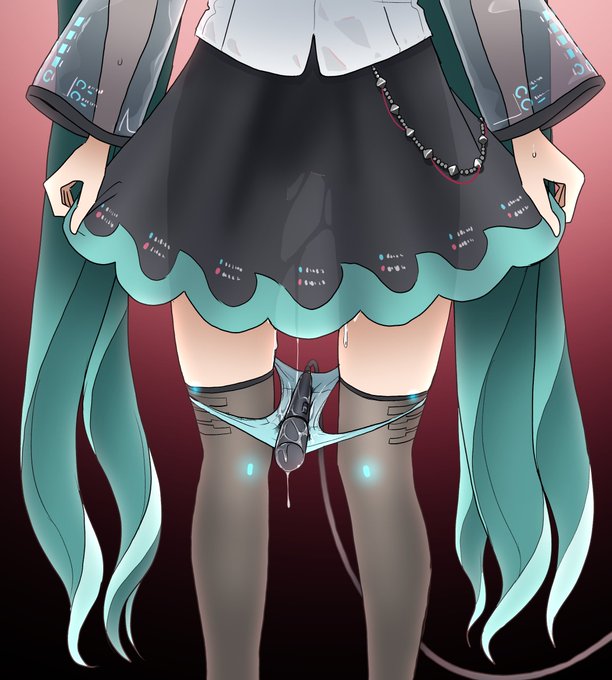 > 初音ミクの膝まで下ろしたパンツになぜか濡れたマイクが乗ってる図 #odaibako_shapocosub https://t.co/kOYCgmEO2J 