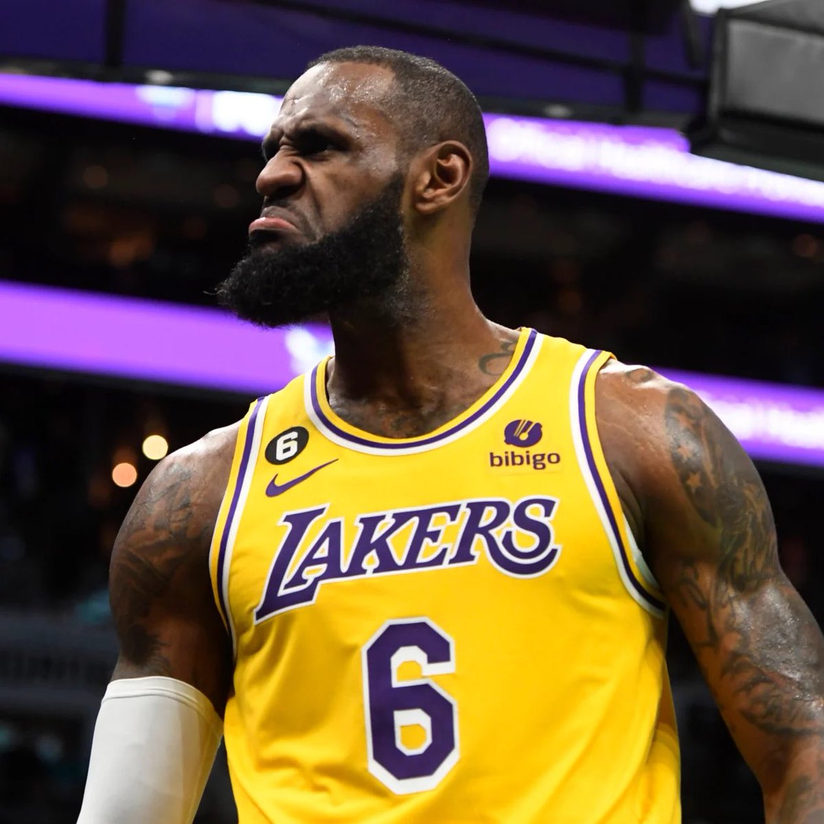 LeBron James is currently averaging 38 PPG since turning 38 years old.

Unreal… 🐐