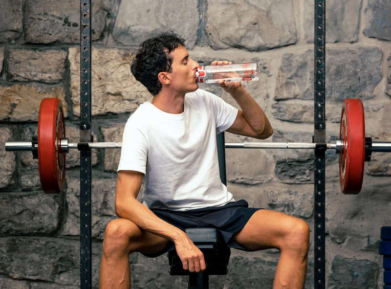 SIGGofficial's tweet photo. How do you stay fit during cold winter days? Share your workout ideas with the community! 🙌 

#training #trainingplan #workoutplan #workout #totalclear #zerowaste #sustainability #sigg #siggswitzerland #siggbottles #workoutbottles #workoutbottle #stayfit #healthtips #hydration https://t.co/76JBxBR6Lj