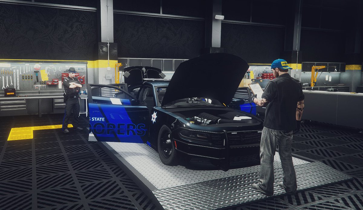aftershock_rp's tweet photo. Trooper cruiser being serviced 🚔🔧
#GTARP #gtacity #FiveM #gtaroleplay https://t.co/rbremIR5DS