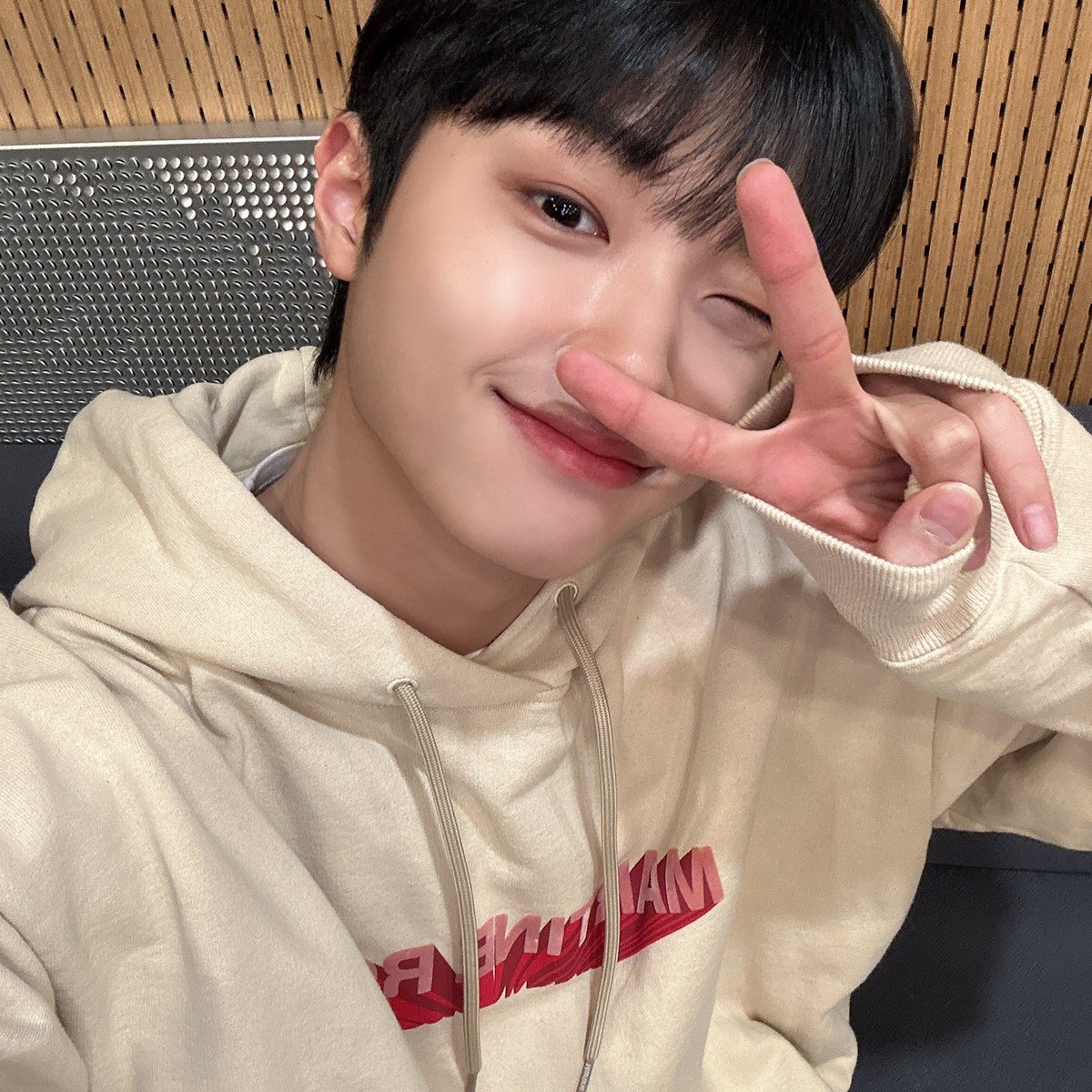 miraecloset's tweet photo. 230108 공식 트위터

🐧브랜드 : 마틴로즈
🐧상품명 : 남성 클래식 3D 로고 후드티셔츠 Stone
🐧가격 : 218,000원

🔗https://t.co/qsU28O7A55

#동표 #미래소년 #DONGPYO #MIRAE https://t.co/nS2Nw4gYp9