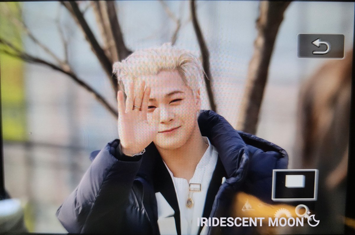 iridescentmoon_'s tweet photo. 230108 프리뷰

왕자님 등장✨️

#문빈 #MOONBIN
#아스트로 #ASTRO https://t.co/VzY8BEjMKn
