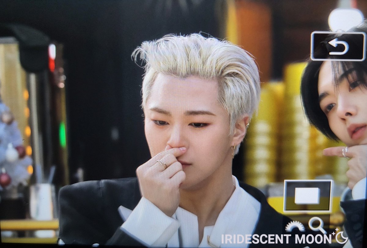 iridescentmoon_'s tweet photo. 230108 프리뷰

2023년 유행예감포즈
코하트🫰

#문빈 #MOONBIN
#아스트로 #ASTRO https://t.co/gFg8jx6rJF