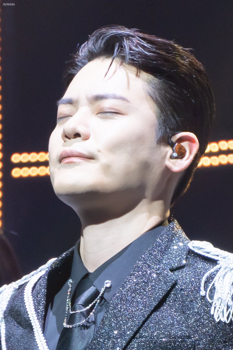 20221218 LAPOEM SYMPHONY
#유채훈

잘생긴 얼굴 크게 보자