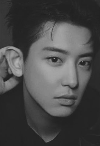 chapter519's tweet photo. THIS CHANYEOL WITH THIS BAEKHYUN 🖤 https://t.co/rl7qava1P6