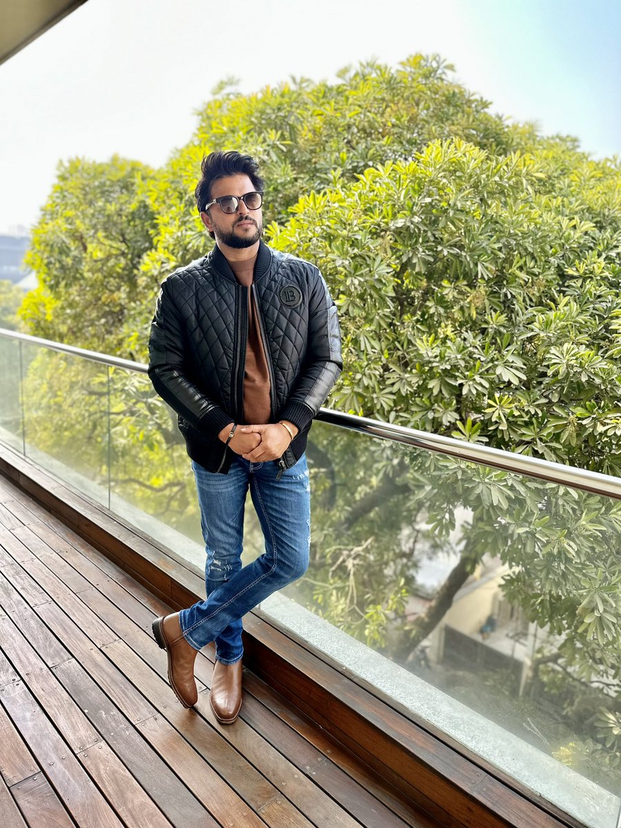 ImRaina's tweet photo. Favourite season of the year! #WinterVibes https://t.co/Y2QB1cUJyc