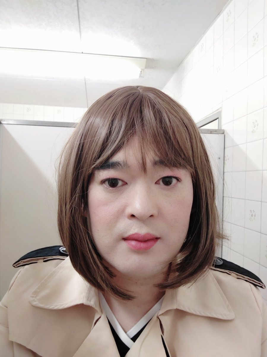 uta4869uta's tweet photo. 今日は映画館に着きてます。たくさん遊ばれてます❤ https://t.co/CSWcdm4g26