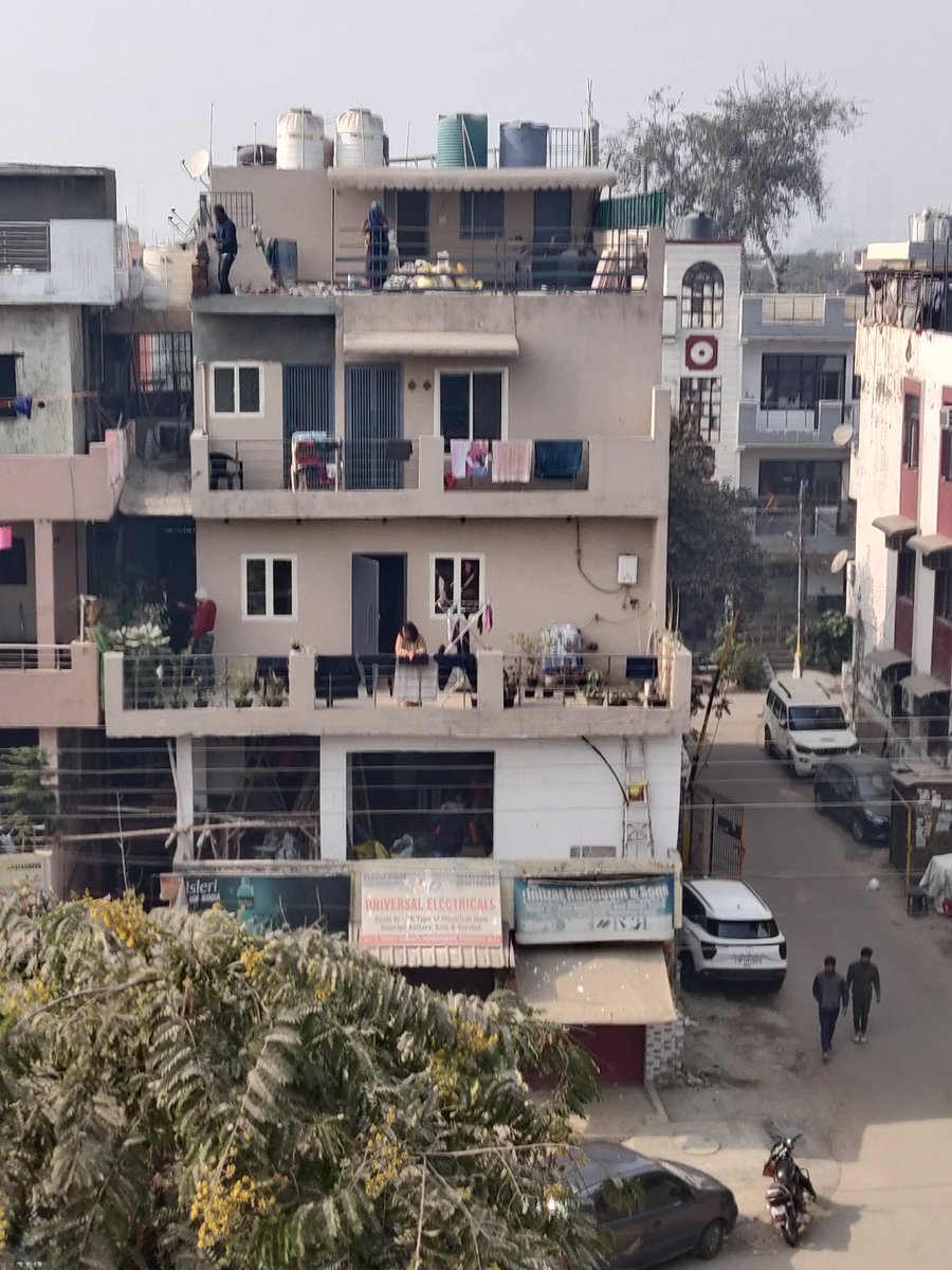 ajaybngn's tweet photo. @myogiadityanath @myogiadityanath @gdagzb Sir full fledged illegal construction is going on in Indirapuram. It seems that GDA is appreciating the illegal construction now a days because it is on road property and There is no fear rule of law. Earlier also I raised this issue https://t.co/fynZcDkAf8