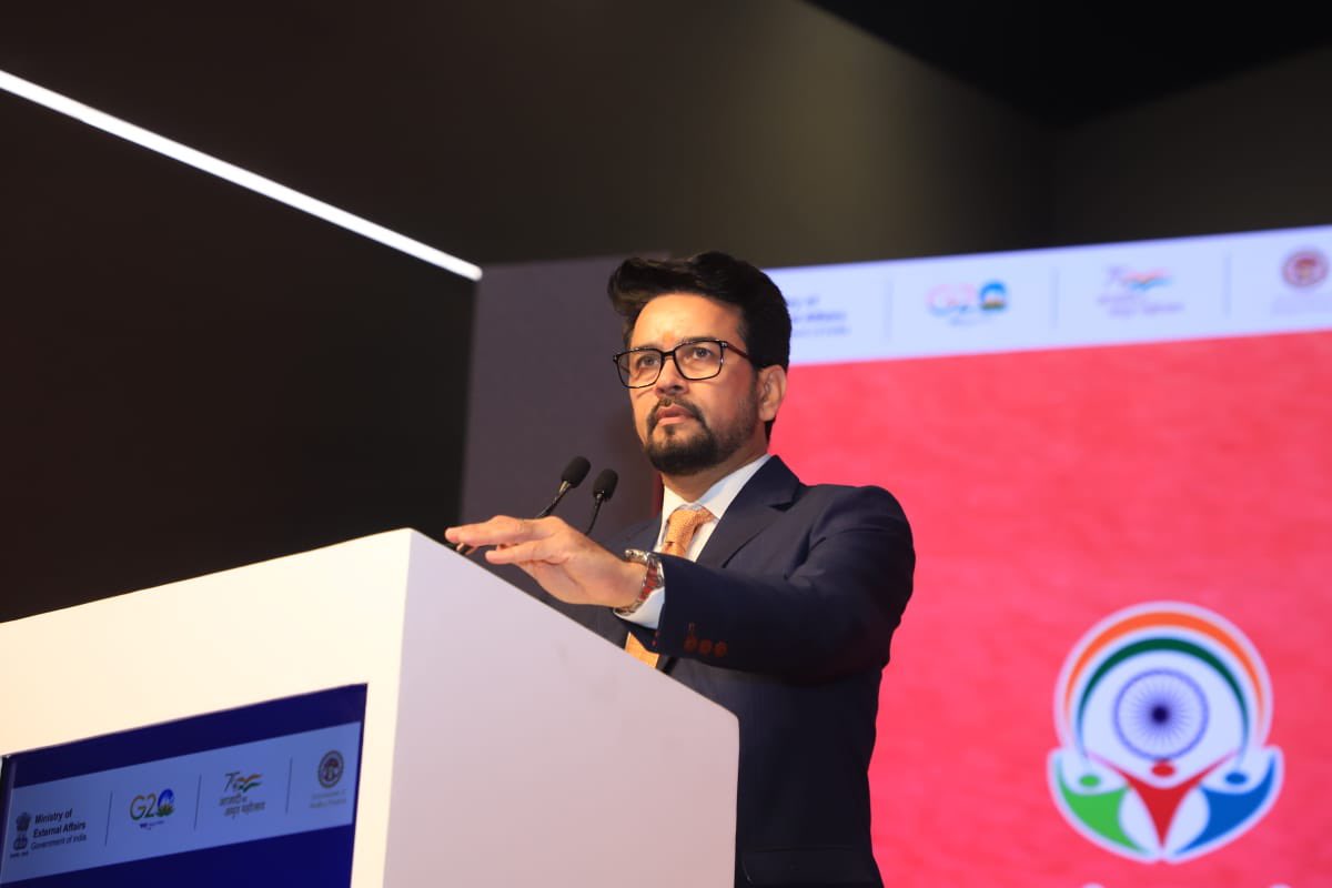 MEAIndia's tweet photo. The first plenary of the 17th PBD concludes.
 
Engaging discussion led by Youth Affairs Minister @ianuragthakur on role of diaspora youth in innovations and new technologies. 
 
🎥 Watch the session on https://t.co/Uk1YDkU8yP https://t.co/sawRsoJsgK