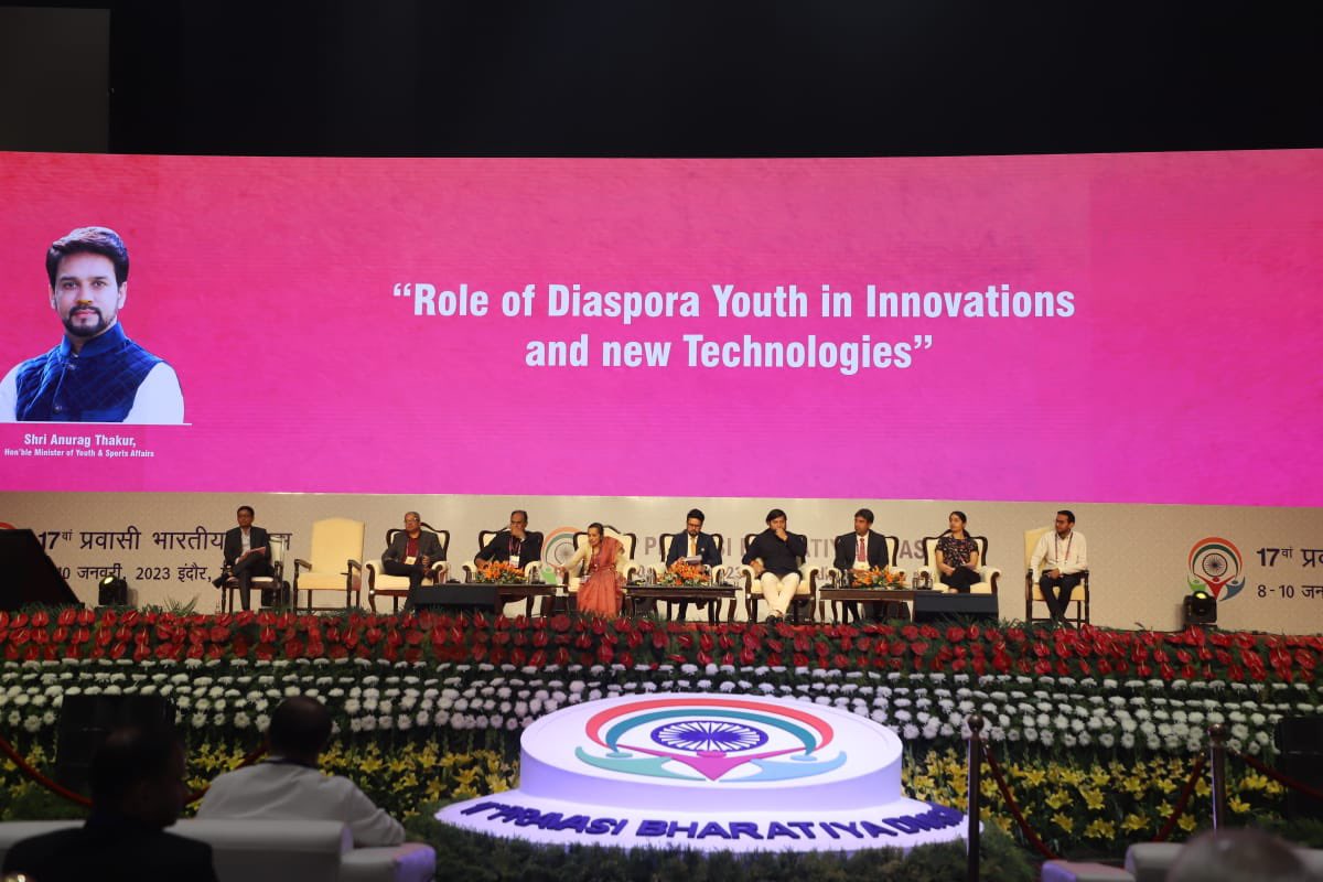 MEAIndia's tweet photo. The first plenary of the 17th PBD concludes.
 
Engaging discussion led by Youth Affairs Minister @ianuragthakur on role of diaspora youth in innovations and new technologies. 
 
🎥 Watch the session on https://t.co/Uk1YDkU8yP https://t.co/sawRsoJsgK