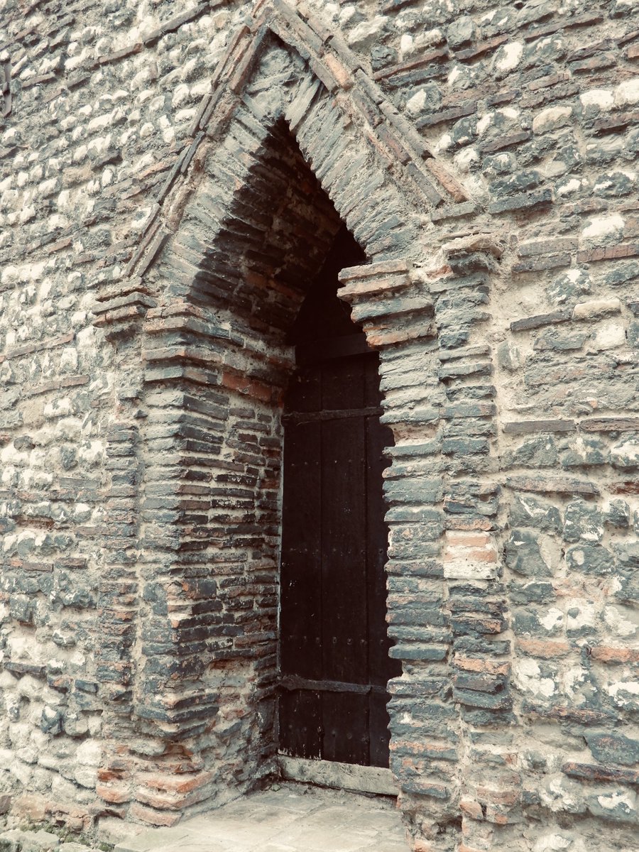Matedwards7's tweet image. Door of the day. 
Saxon arrowhead door in the tower of Holy Trinity Church, Colchester dating to around 1000AD. Standing unnoticed by the recent throng of Christmas shoppers, it made me think of just how many Christmas’s it had stood witness to throughout the ages. #architecture