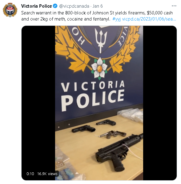 photowarrior's tweet photo. Cops want us to believe their #DrugWar can be won.
VicPD Police Board member quit over the #copaganda & fear-mongering put out by chief #MismanageManak ...all designed to increase the police budget.
#yyj #yyjpoli #DefundThePolice #RetaskPollice https://t.co/BnihNPMHhn