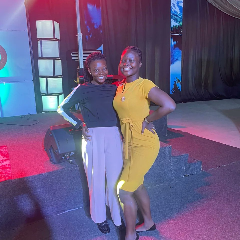 the_damilolaa_'s tweet photo. Oh! I had an amazing service with my family @cci_ago ❤️❤️
What's a sunday without family pictures? 🤷🏾♀️
Join us next Sunday @cci_ago, we look forward to having you🤗
#cciagoishere #1B10K #inchristforchristwithjoy #celebrationchurchinternational https://t.co/TxDpffch2N