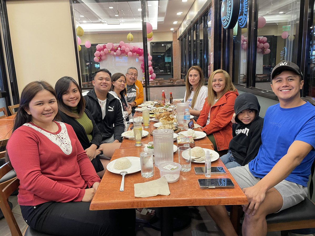 jpbertiz's tweet photo. As Tom Perry once said, it is more important than ever to make our families the center of our lives and the top of our priorities. π
Insert Kuya Ibarra T. Francisco & Vishnu Pillai #AlmostComplete #MiFamilia https://t.co/hu90MvyQP4