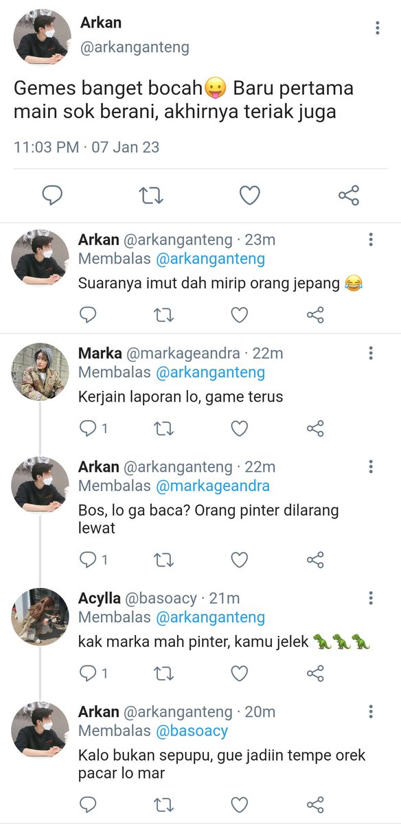 Hello_oFuture's tweet image. ; Bukan Gamers Idaman

"Kak arkan tuh kating ternyebelin" 
"Kerjain sekarang bagian kakak!"

"Iya nih gua kerjain dek"
"Sabar 1 game lagi"

—Jaemin Few Tweets AU
©Hello_oFuture