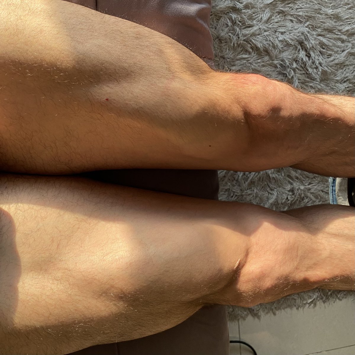 FernandoVquez3's tweet photo. #legsday #submissiveboi #sub #subhere #intofoot #intofeet #obey #bbc #bbcowned #whiteboi #whitebunny #intosports #bubblebuttboy #bubblebutt https://t.co/sl10b6UxGI