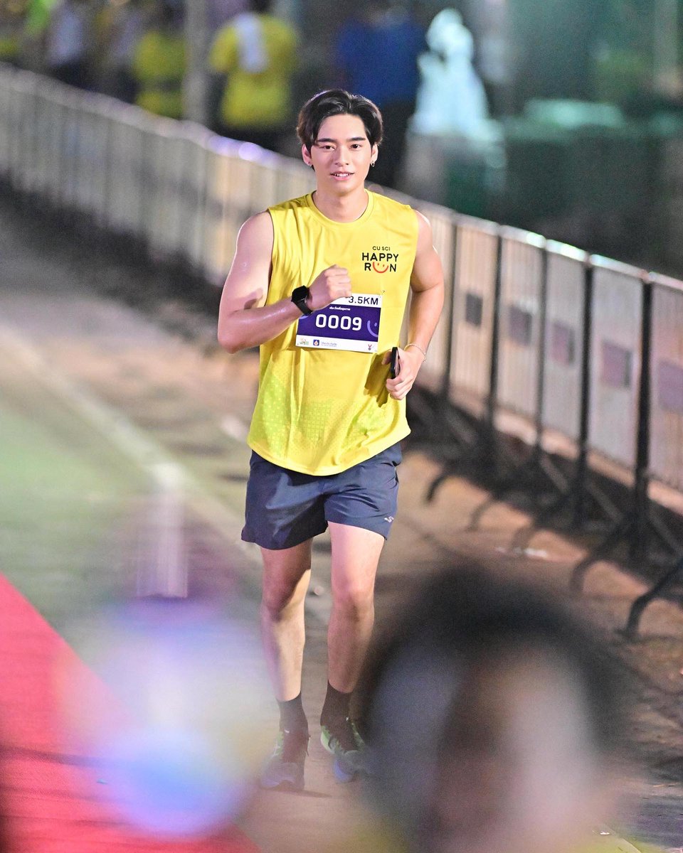 kaownah9's tweet photo. Happy run #CUSciHappyRun https://t.co/k8SROd2hAE