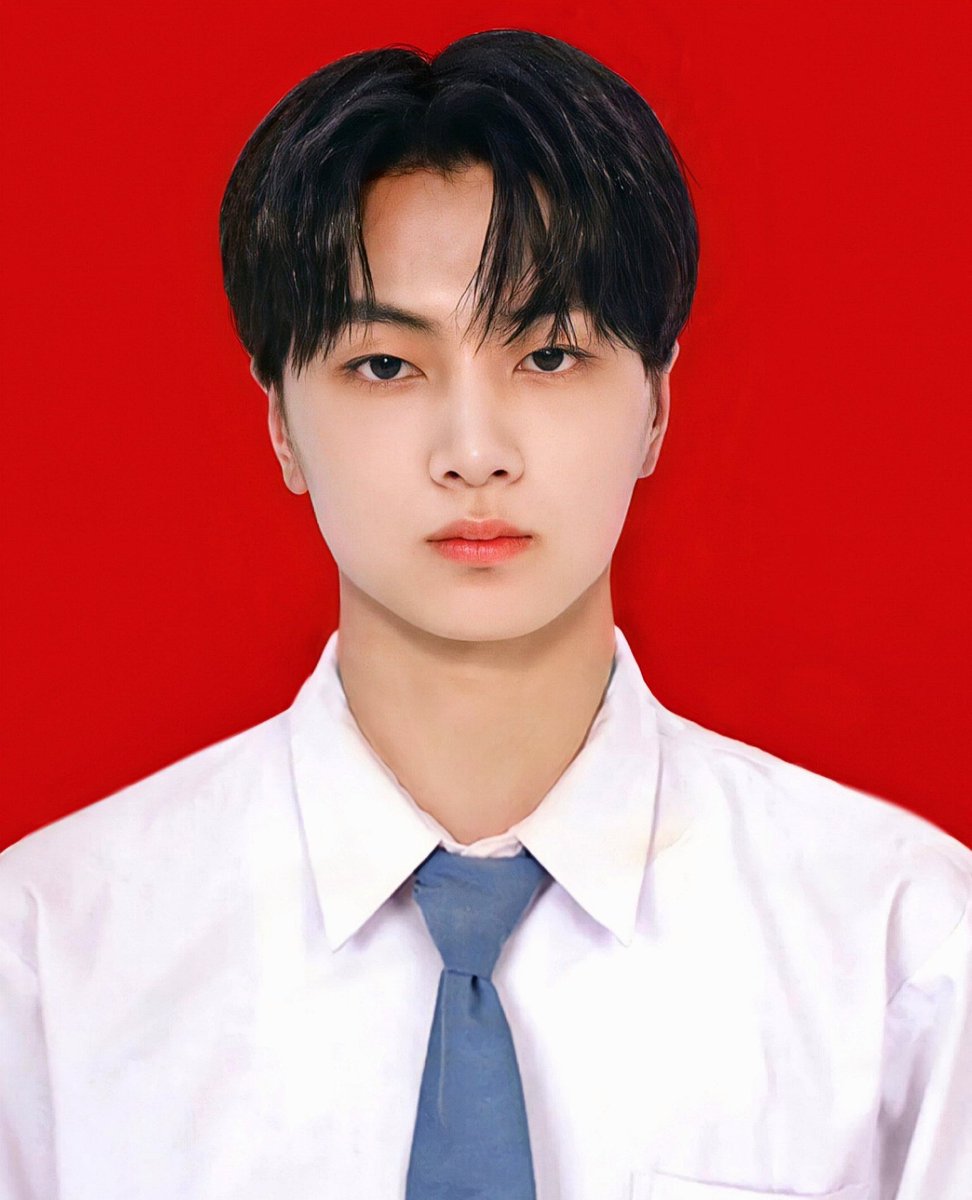 myorensarea's tweet photo. Ini buat foto rapot ya nanti nunggu sampe background nya biru😁

#ENSD #ENGENESelcaDay #ENHYPEN_JAY #ParkJongseong #JAY #ENHYPEN https://t.co/4heigrI6Az