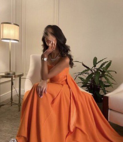 اللون يجنن🧡