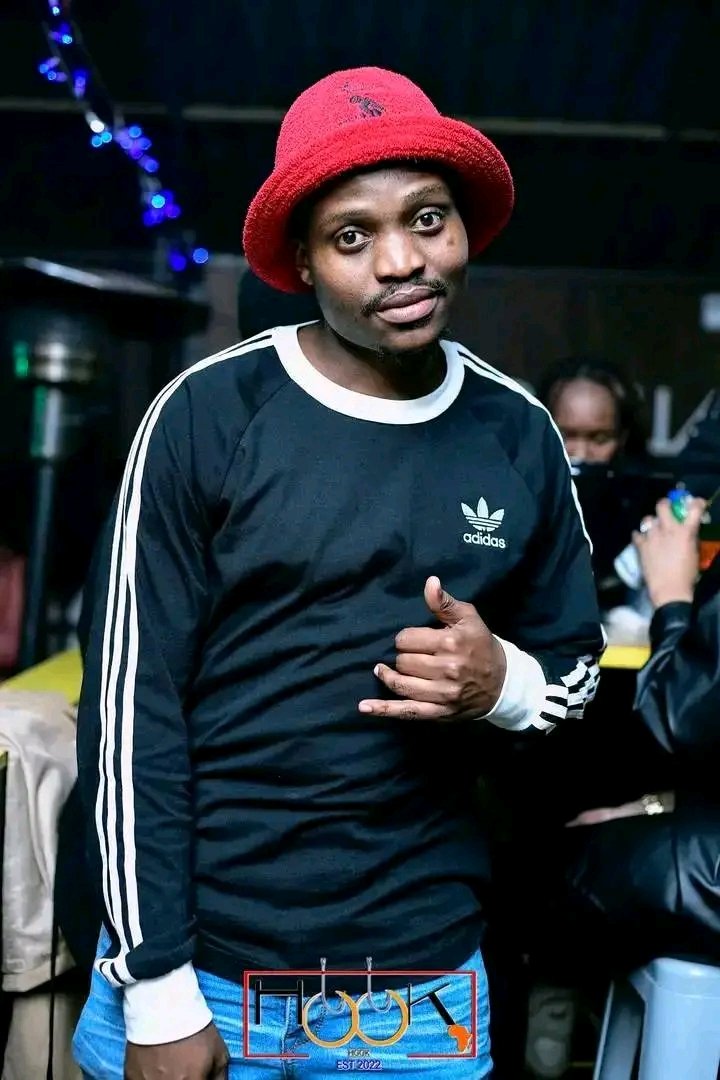 Hooksundays_za's tweet image. H💣💣K ALL BLACK PARTIES🎱🎱🎱

Your fav artist are comin soon....wait on it....

#issahookeffect
#hookgrowin
#Loadin